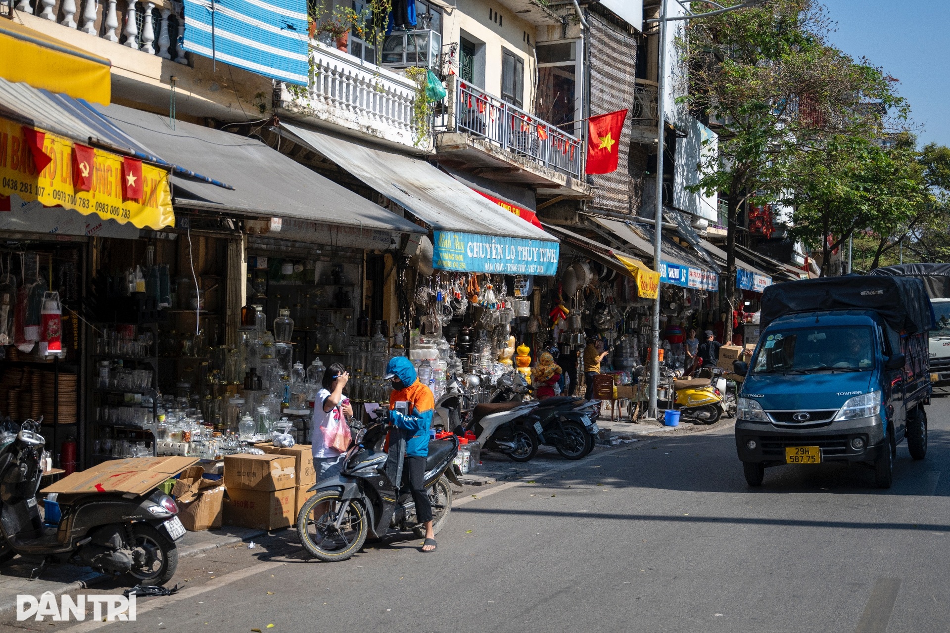 Công an Hà Nội ra quân dẹp vỉa hè, thí điểm mô hình phường kiểu mẫu - 10