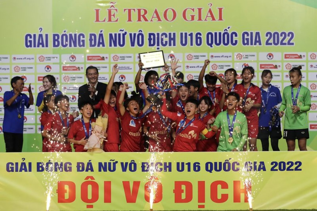 Phong Phú Hà Nam vô địch giải bóng đá nữ U16 Quốc gia - 3 Phong Phú Hà Nam vô địch giải bóng đá nữ U16 Quốc gia - 3