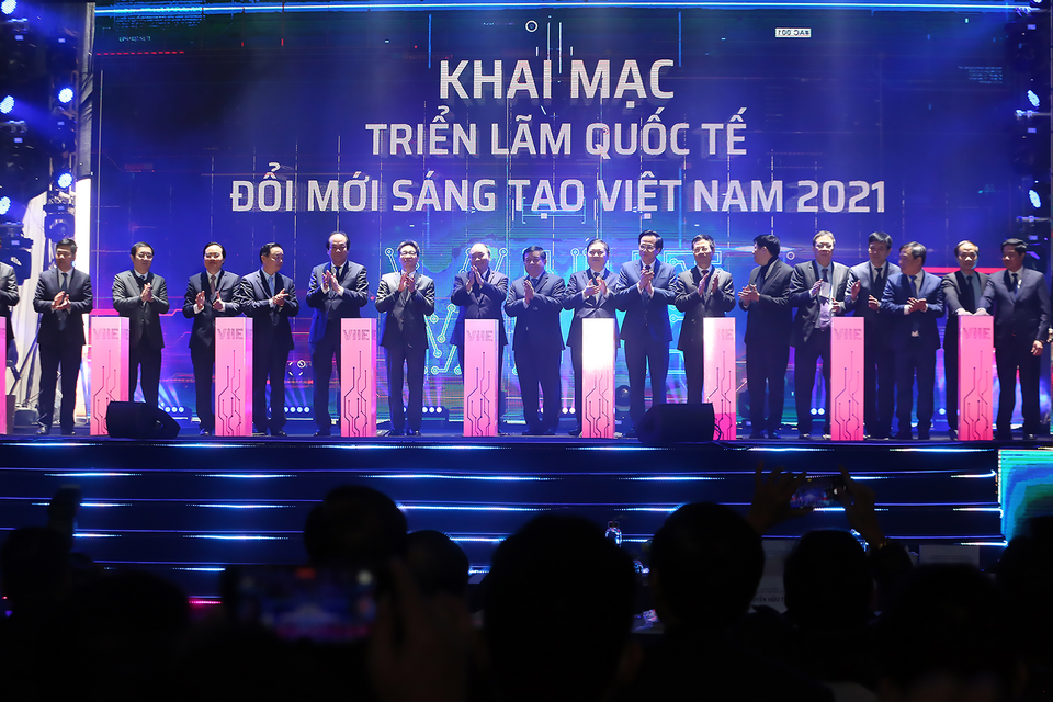 Dấu ấn của Sunshine Group tại Triển lãm quốc tế Đổi mới sáng tạo Việt Nam 2021 - 1 Dấu ấn của Sunshine Group tại Triển lãm quốc tế Đổi mới sáng tạo Việt Nam 2021 - 1