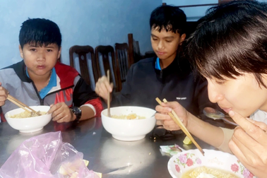 Ba chị em bị lạc trên đỉnh núi Chư Nâm