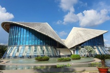 Nhà hát "3 nón lá" ở Bạc Liêu trở thành điểm du lịch tiêu biểu