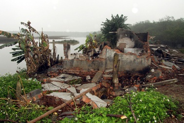 Vụ Tiên Lãng: Sử dụng bộ đội cưỡng chế là vượt thẩm quyền