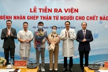Hai bệnh nhân xuất viện sau ca ghép thận từ chàng trai Hà Nội