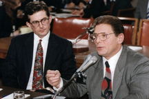 Nước cờ mạo hiểm của công tố viên khi hợp tác với sát thủ mafia