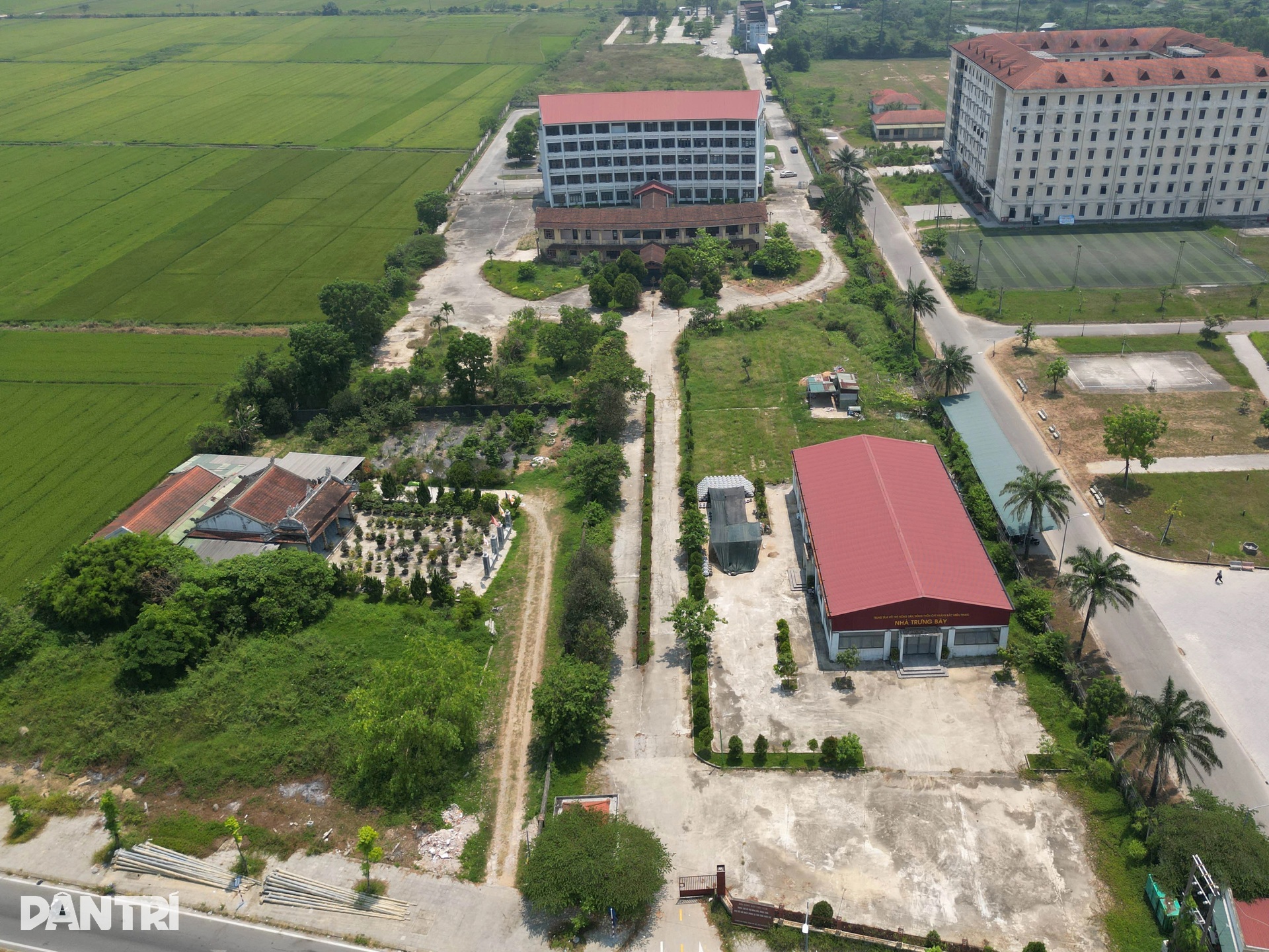 Trung tâm hỗ trợ nông dân rộng gần 2,4ha xuống cấp, chờ chuyển giao - 1