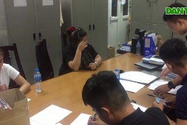 Tiếp tục triệt phá đường dây cung cấp thiết bị gian lận thi cử siêu nhỏ sau điều tra của Dân trí