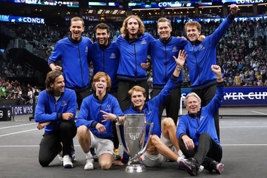 Zverev và Rublev giúp đội tuyển châu Âu vô địch Laver Cup 2021