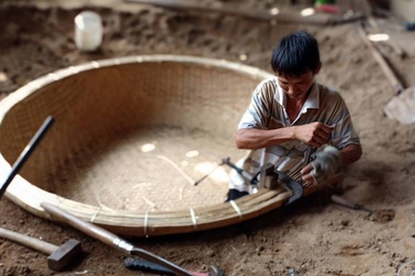 Phú Yên: Đôi vợ chồng đưa nghề đan thúng chai vươn ra thế giới