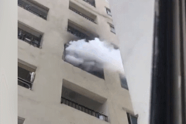 Hà Nội: Cháy căn hộ tầng 31 tại chung cư Linh Đàm