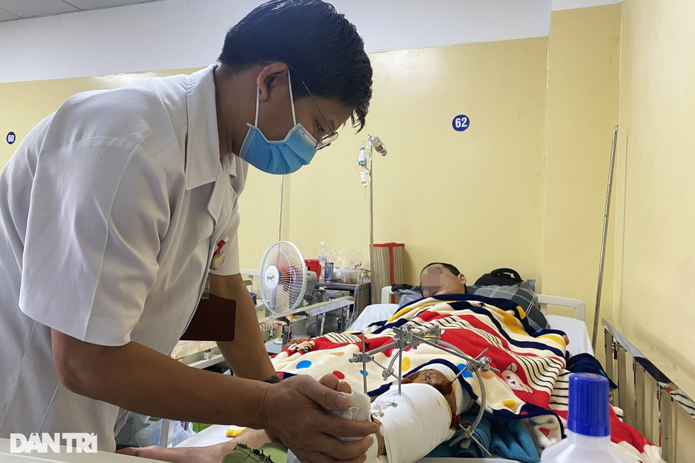 Bi kịch nhậu nhẹt lái xe: Mổ não sau tiệc cưới, ngã quỵ vì tông chết người - 3 Bi kịch nhậu nhẹt lái xe: Mổ não sau tiệc cưới, ngã quỵ vì tông chết người - 3