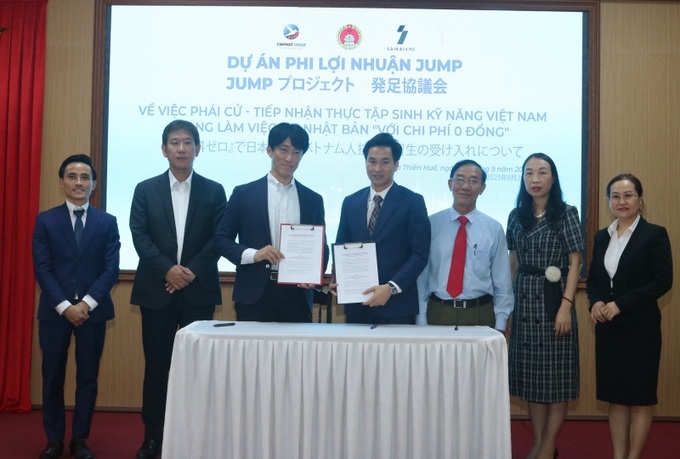 Công ty Tín Phát và Nghiệp đoàn SAIKAIYO ký kết Thỏa thuận hợp tác về việc tiếp nhận, bố trí việc làm cho lao động có hoàn cảnh khó khăn tỉnh Thừa Thiên Huế tại Nhật Bản