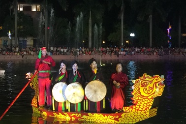 Hát Quan họ trên thuyền góp phần bảo tồn và phát triển Dân ca Quan họ Bắc Ninh