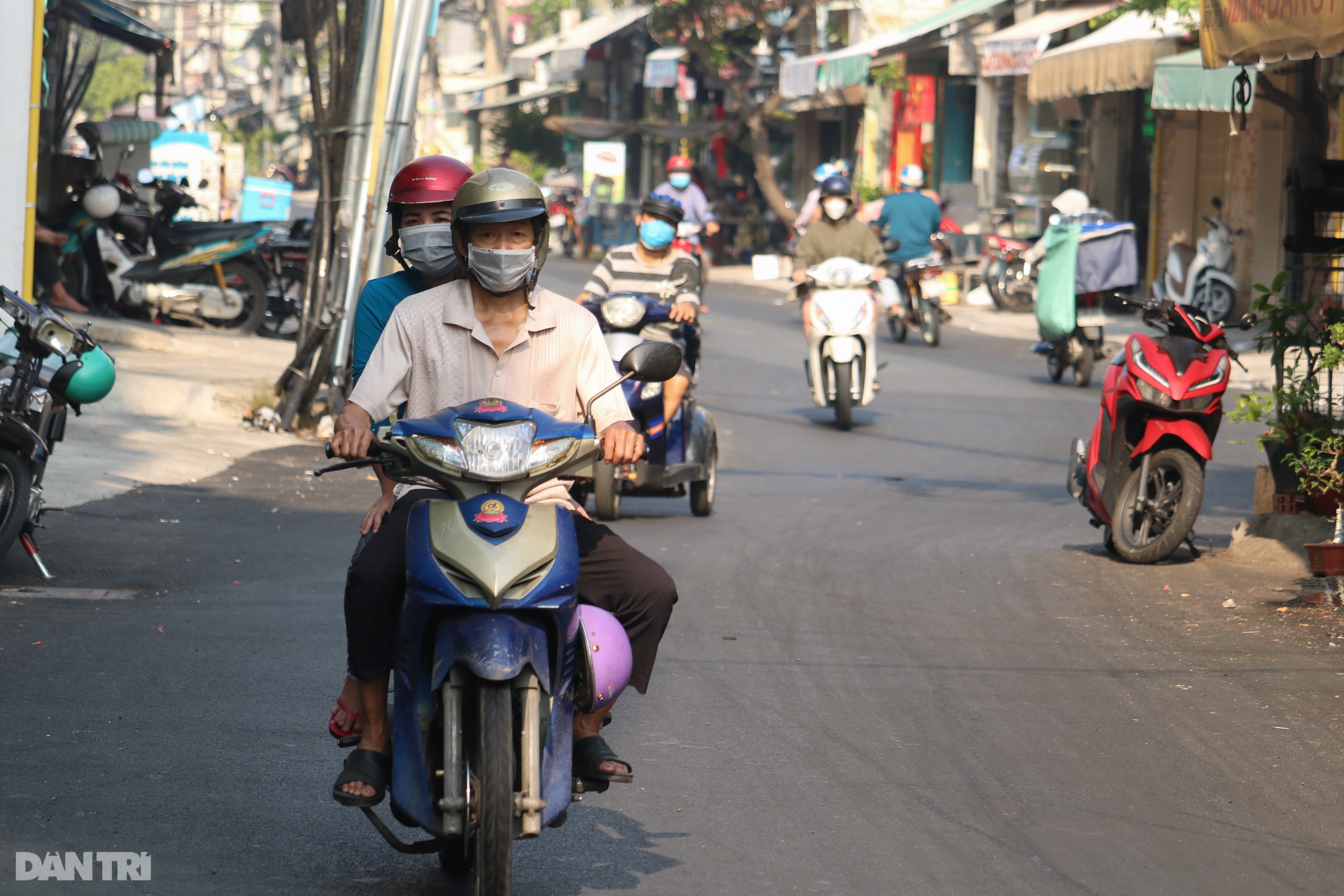 Những cuốc xe trả tiền tùy tâm của chú xe ôm tốt bụng ở Sài Gòn