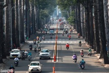 TPHCM sẽ mở hay "hé", hay mở cửa ra rồi đóng liền?