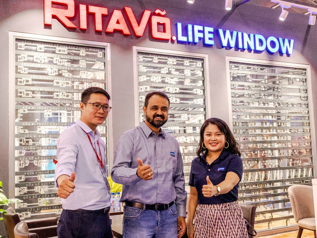 Sản phẩm của nhà tài trợ chính RitaVõ LifeWindow gây ấn tượng tại Vietbuild 2022 - 4 Sản phẩm của nhà tài trợ chính RitaVõ LifeWindow gây ấn tượng tại Vietbuild 2022 - 4