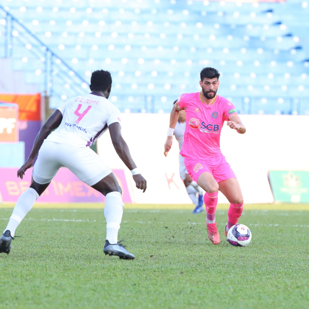 Lê Huỳnh Đức thua trận thứ 2 liên tiếp tại V-League 2022 - 2 Lê Huỳnh Đức thua trận thứ 2 liên tiếp tại V-League 2022 - 2