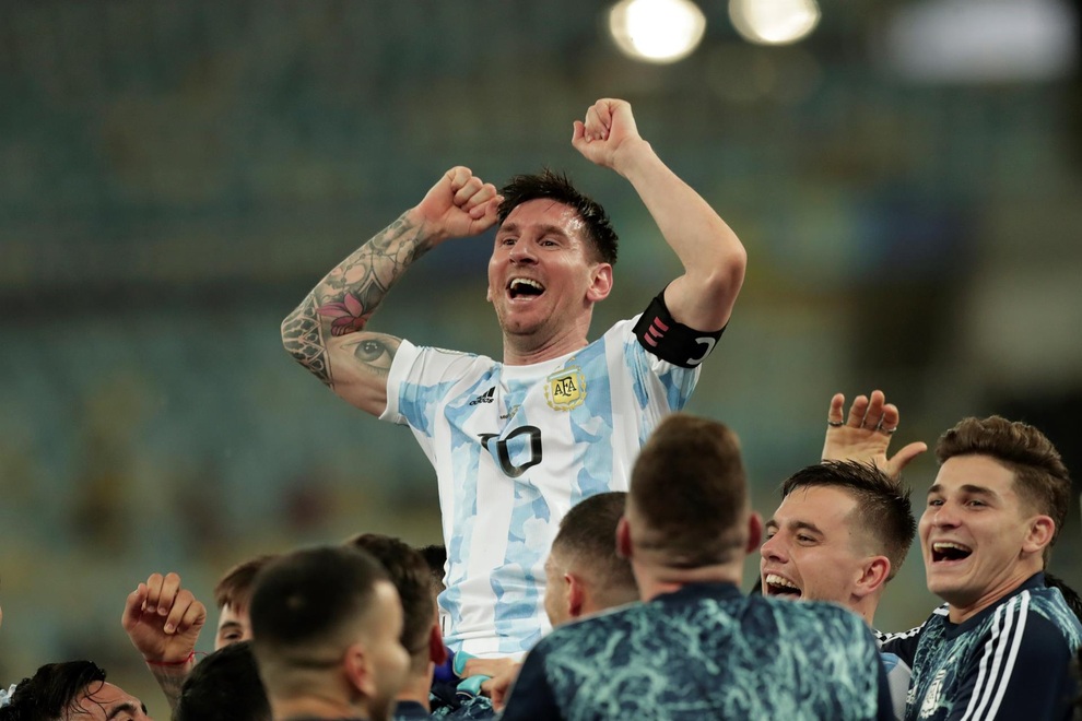 Ai đủ sức ngăn nổi Messi giành Quả bóng vàng thứ 7? - 2 Ai đủ sức ngăn nổi Messi giành Quả bóng vàng thứ 7? - 2