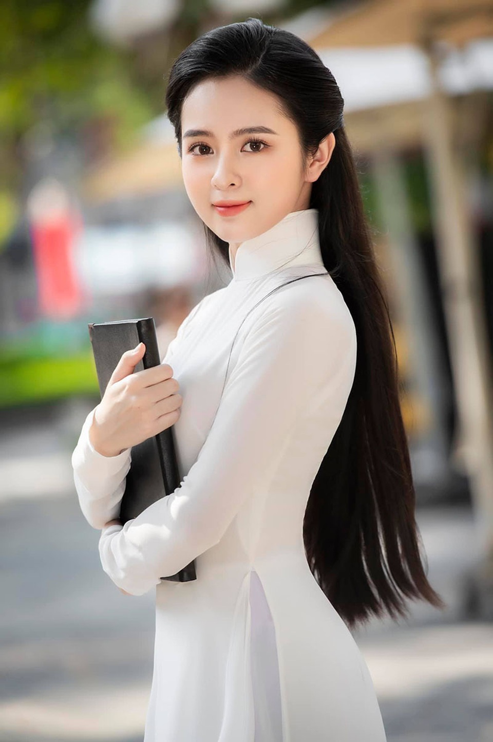 4 nữ sinh ĐH Tôn Đức Thắng sở hữu nhan sắc đẹp cuốn hút - 2 4 nữ sinh ĐH Tôn Đức Thắng sở hữu nhan sắc đẹp cuốn hút - 2