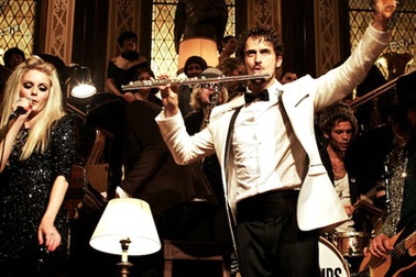 Nghe Asteroids Galaxy Tour miễn phí trong đêm giao thừa