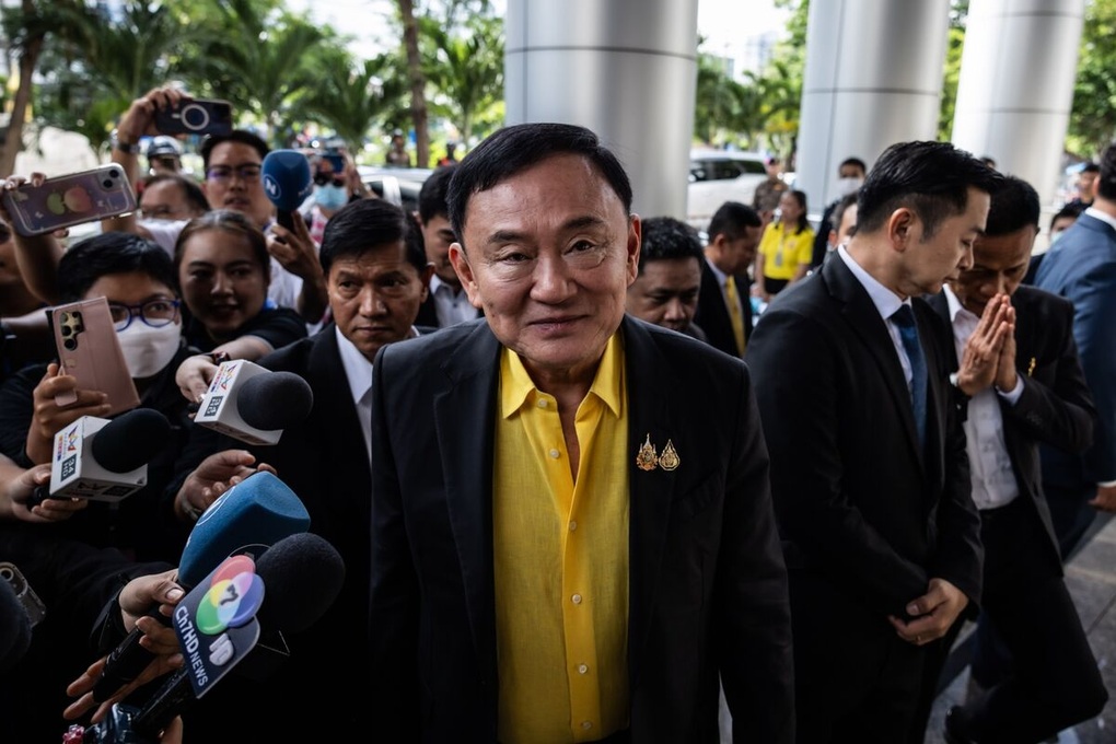 Tòa án hình sự Thái Lan mở xét xử ông Thaksin - 1