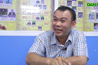 Thầy Nguyễn Quốc Đoàn chia sẻ về việc đảm nhiệm hai vai trò: giáo viên và Bí thư Đoàn trường