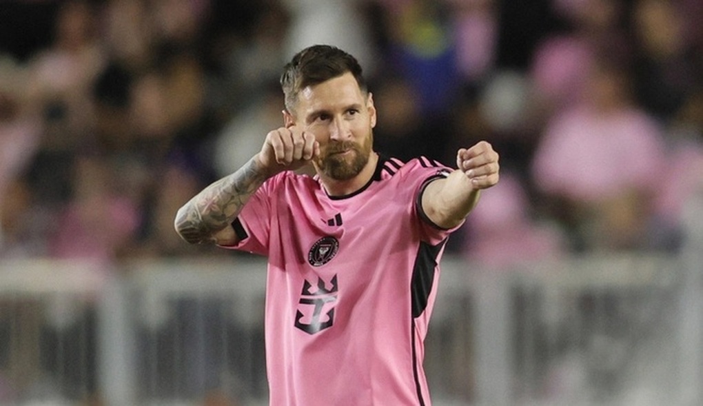 FIFA heavily criticized for… following Lionel Messi - 2