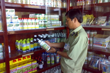 Bộ Nông nghiệp siết chặt nạn buôn bán thuốc bảo vệ thực vật nhập lậu