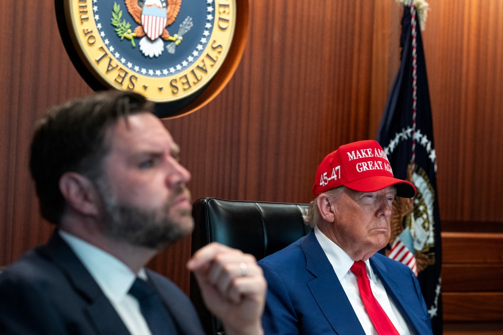Từ tối hậu thư đến “Búa đêm” vào Iran: Bí mật đến phút chót của ông Trump - 1 Từ tối hậu thư đến “Búa đêm” vào Iran: Bí mật đến phút chót của ông Trump