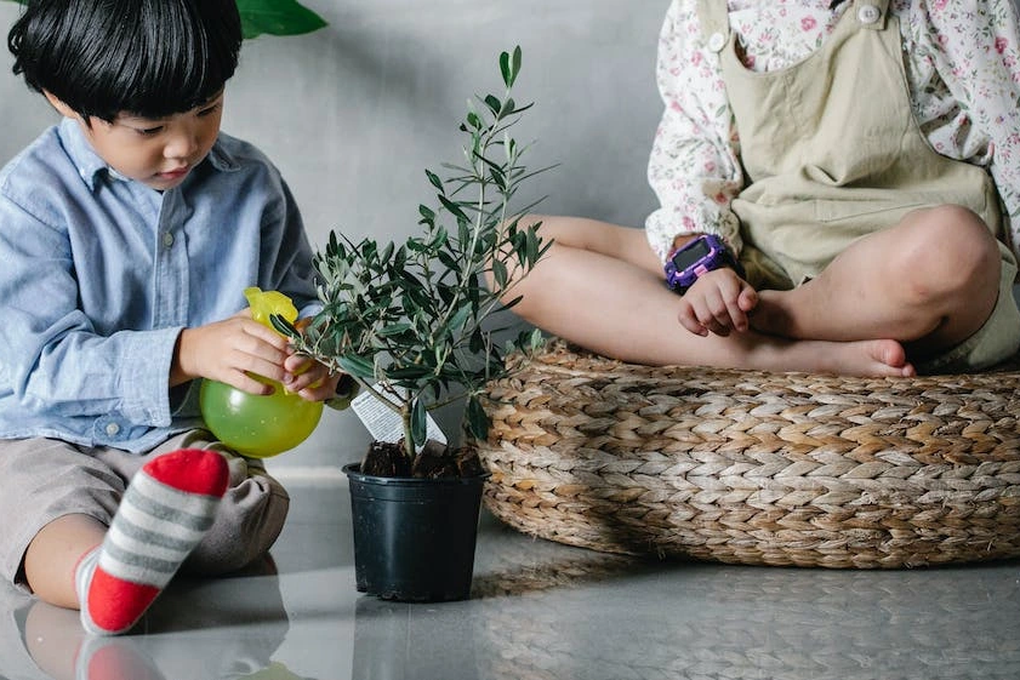 Bà mẹ nói ở nhà chăm con là hy sinh, chị em cãi nhau choang choảng - 3 Bà mẹ nói ở nhà chăm con là hy sinh, chị em cãi nhau choang choảng - 3