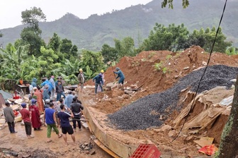 Công an vào cuộc vụ xây dựng làm sập nhà hàng xóm, 5 người thương vong
