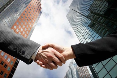 Gạo, cá đổi iPhone, ôtô: Chơi sòng phẳng quốc tế?