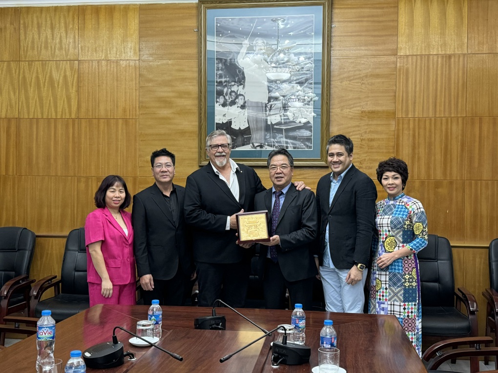 Huyền thoại Broadway và Hollywood gặp gỡ sinh viên Học viện Âm nhạc - 4 Huyền thoại Broadway và Hollywood gặp gỡ sinh viên Học viện Âm nhạc - 4