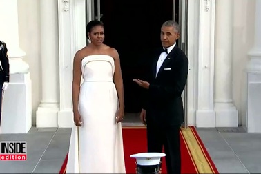 Ông Obama ngụ ý khen vợ đẹp trong tiệc chiêu đãi Thủ tướng Singapore hôm 2/8