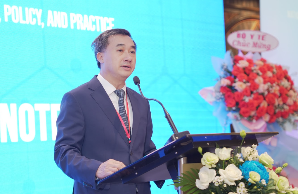 Bác sĩ, nhân viên y tế phải thi đánh giá năng lực trước khi hành nghề - 2 Bác sĩ, nhân viên y tế phải thi đánh giá năng lực trước khi hành nghề - 2