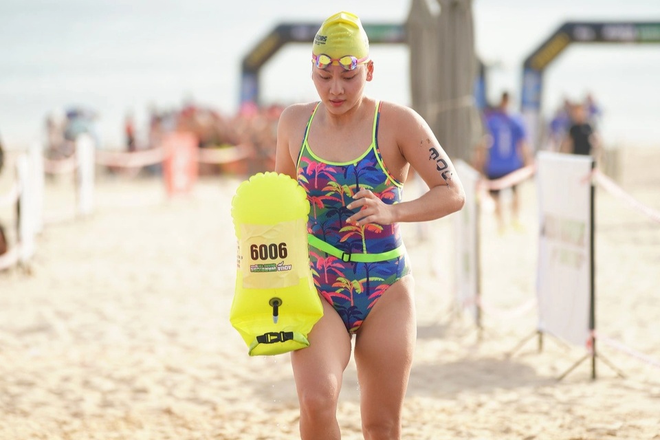 Những VĐV tài năng, xinh đẹp ở Aqua và Quảng Trị International Marathon