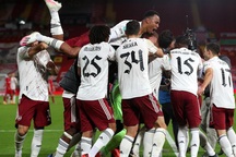 Arsenal đánh bại Liverpool ở loạt sút luân lưu