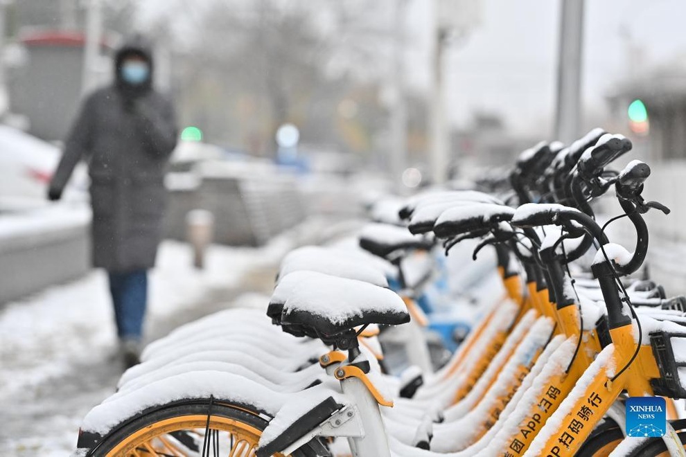 Tuyết rơi sớm phủ trắng Bắc Kinh, Trung Quốc lo thiếu điện cho mùa đông - 4 Tuyết rơi sớm phủ trắng Bắc Kinh, Trung Quốc lo thiếu điện cho mùa đông - 4
