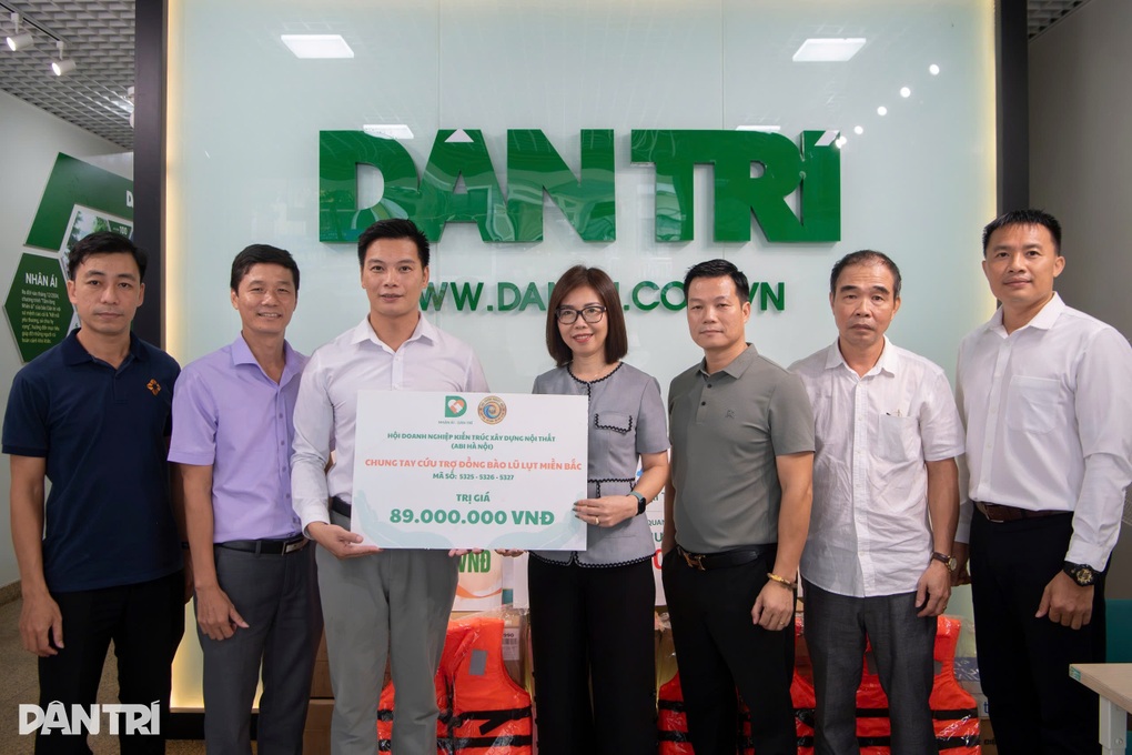 Bạn đọc tiếp tục cùng Dân trí tái thiết cuộc sống người dân sau lũ - 2 Bạn đọc tiếp tục cùng Dân trí tái thiết cuộc sống người dân sau lũ - 2