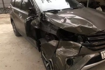 2 người bị ô tô tông thương vong khi đang sửa xe bên đường