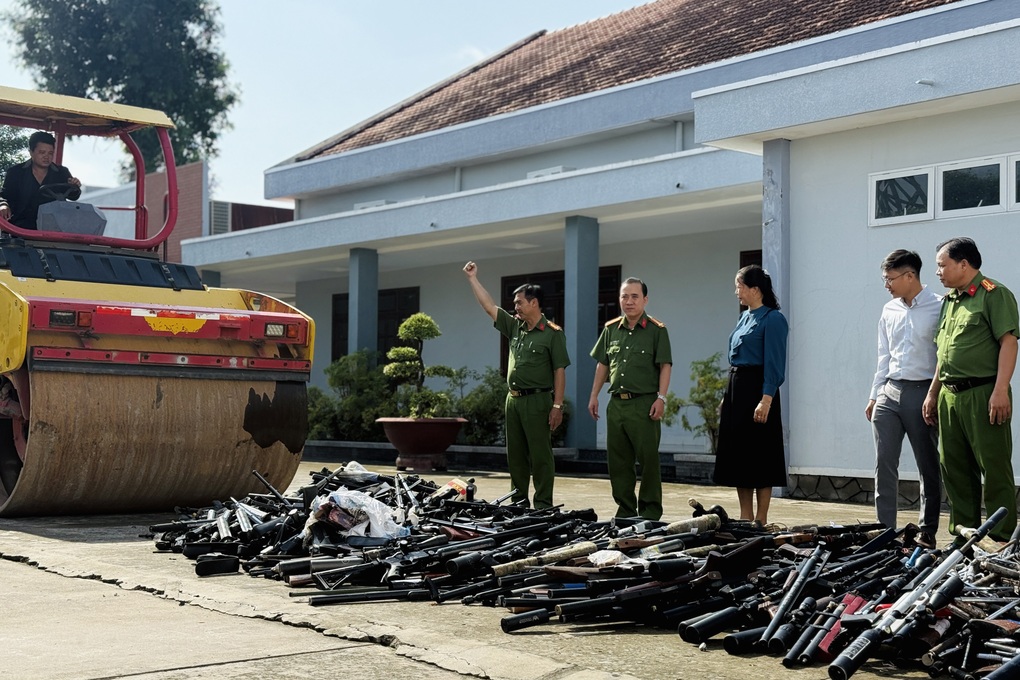 Long An tiêu hủy hàng nghìn khẩu súng tự chế, công cụ hỗ trợ - 1 Long An tiêu hủy hàng nghìn khẩu súng tự chế, công cụ hỗ trợ - 1