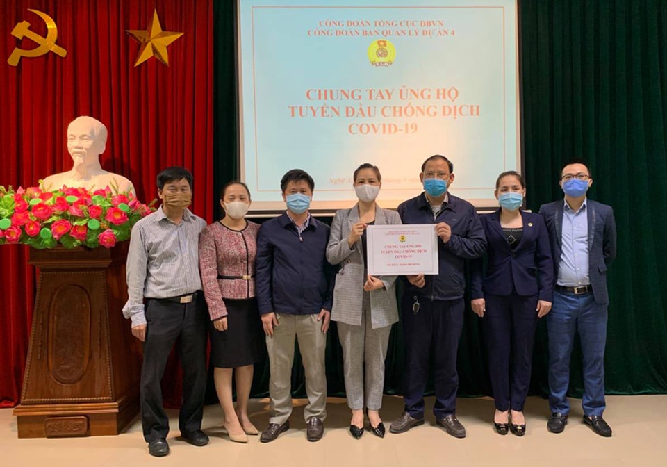 Công đoàn Ban Quản lý dự án 4 ủng hộ 10 triệu đồng chống dịch nơi tuyến đầu - 1 Công đoàn Ban Quản lý dự án 4 ủng hộ 10 triệu đồng chống dịch nơi tuyến đầu - 1