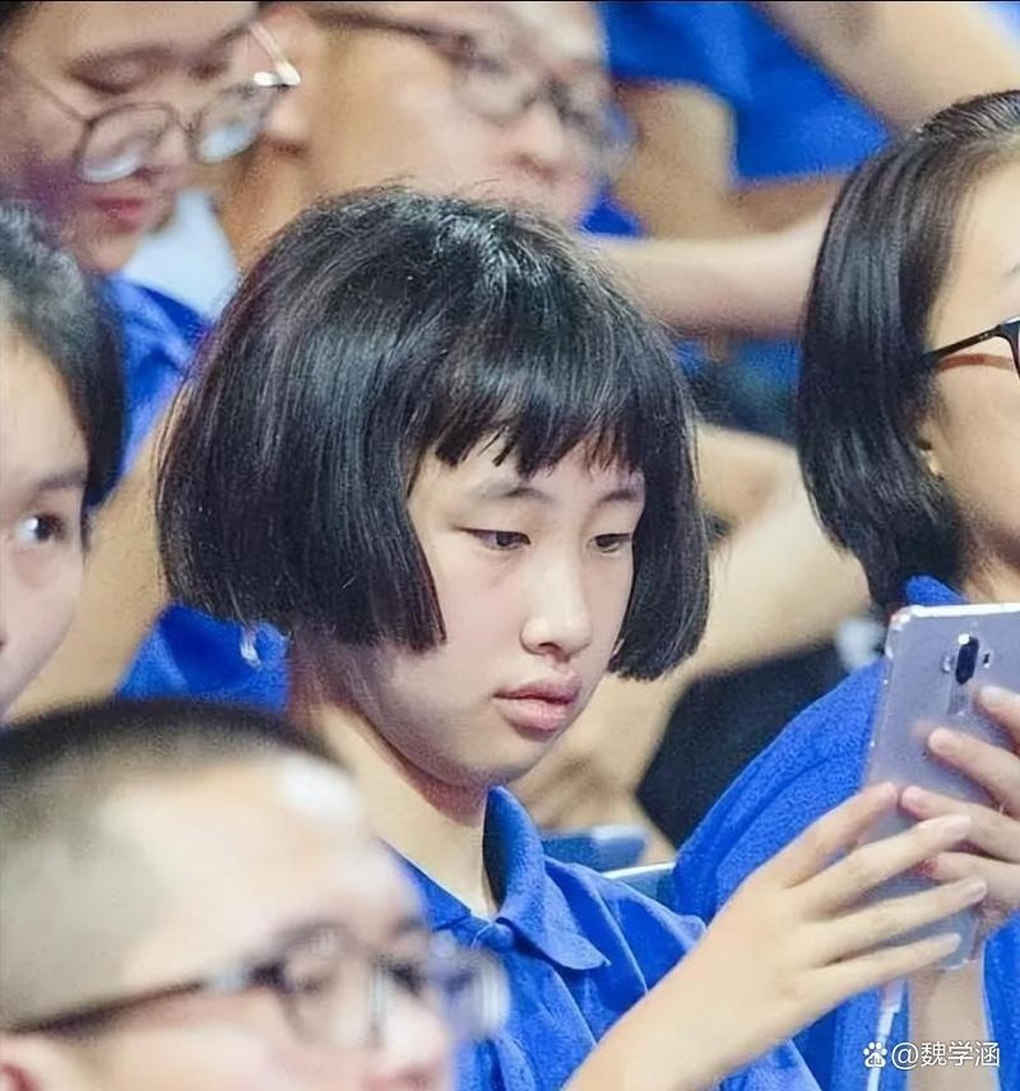 12 سنة يدخل الجامعة، كيف يعيش في فتح؟ - 2 Thần đồng 12 tuổi vào đại học, 20 tuổi đang sống như thế nào? - 2