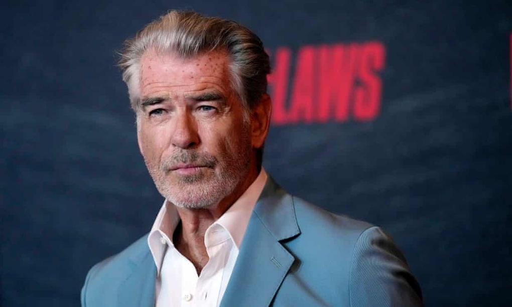 Tài tử Pierce Brosnan phải hầu tòa vì tham quan khu vực cấm - 1