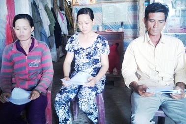 Sóc Trăng: Dấu hiệu chữ ký giả, tòa vẫn tuyên tước nhà cửa của hàng loạt hộ dân