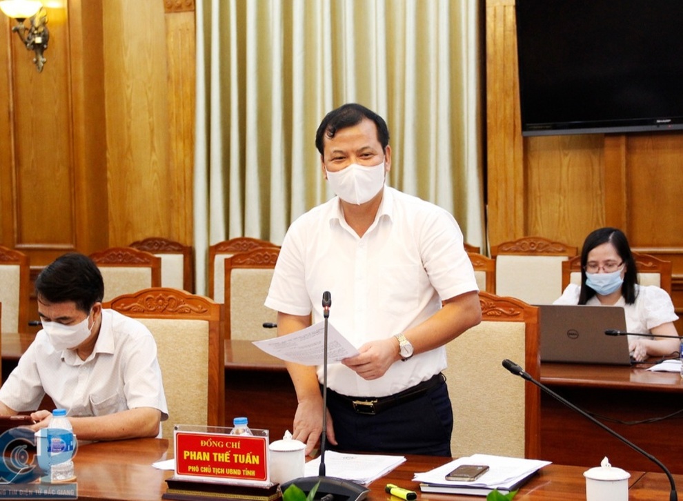Bắc Giang: Hơn 2.500 công ty, cơ sở sản xuất, kinh doanh tạm dừng hoạt động - 2 Bắc Giang: Hơn 2.500 công ty, cơ sở sản xuất, kinh doanh tạm dừng hoạt động - 2