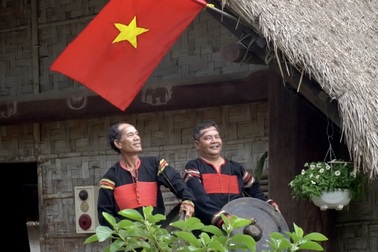 Độc đáo lễ kết nghĩa Mẹ - Con của dân tộc Êđê diễn ra ngay tại Hà Nội