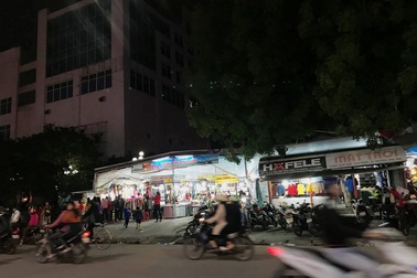 Huế: Trung tâm mua sắm không phép dù bị đình chỉ vẫn ngang nhiên hoạt động