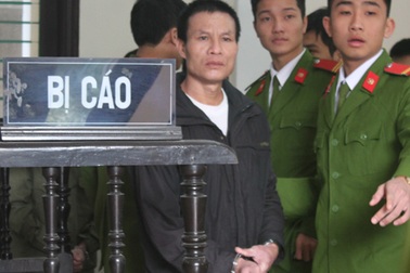 Giết cháu vợ vì xe đất