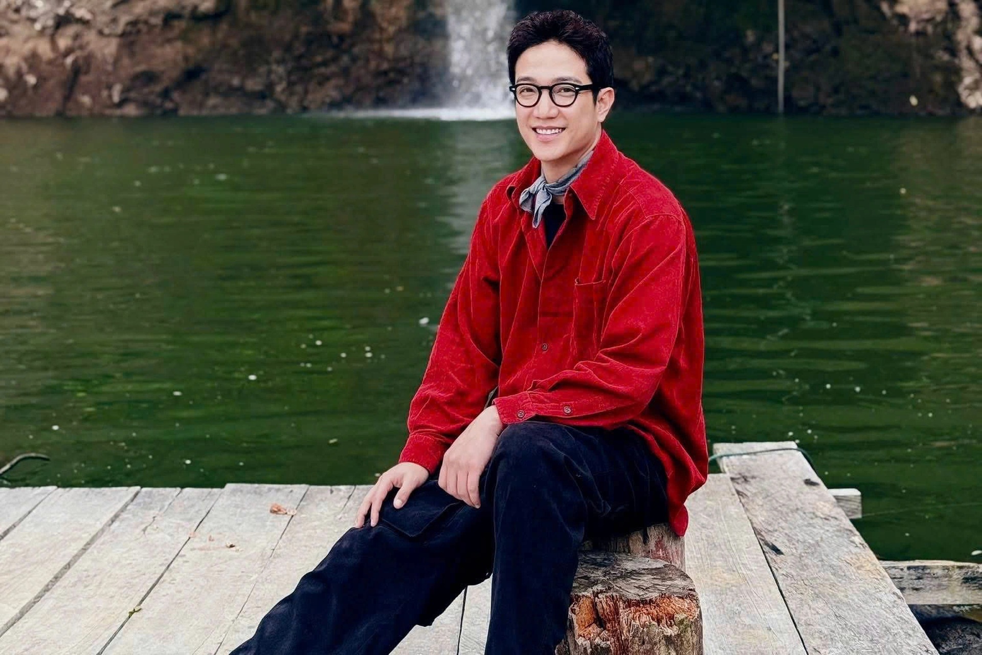 Ba nam diễn viên điển trai, khí chất tổng tài phim giờ vàng VTV - 16 Ba nam diễn viên điển trai, khí chất tổng tài phim giờ vàng VTV - 16