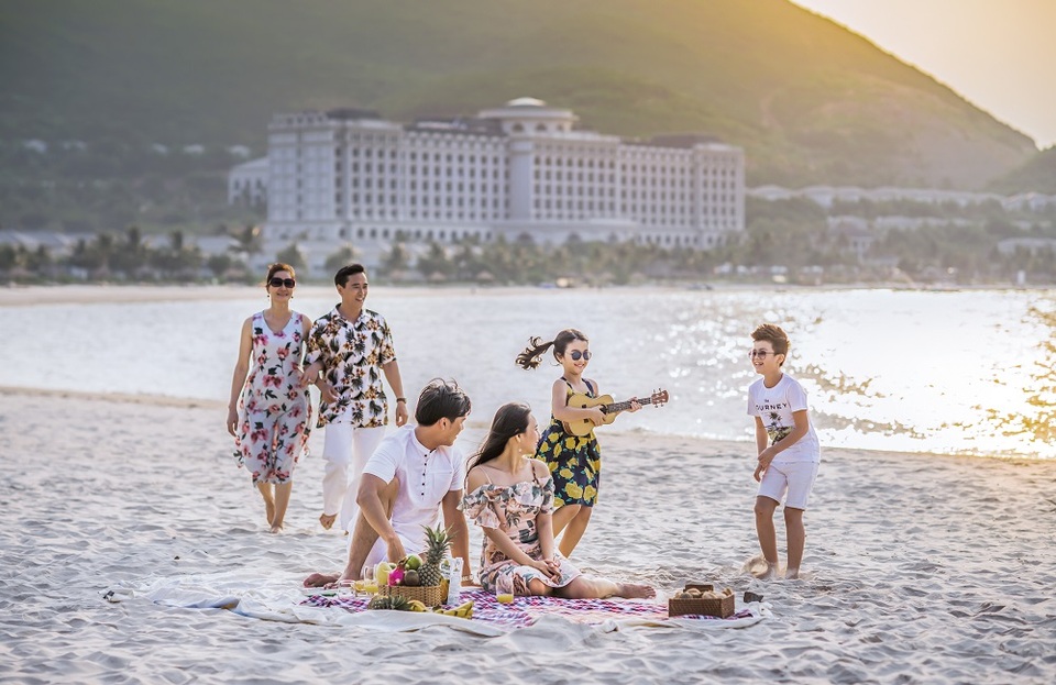 Top 5 bãi biển đẹp nhất Việt Nam khiến hàng triệu du khách mê đắm - 4 Top 5 bãi biển đẹp nhất Việt Nam khiến hàng triệu du khách mê đắm - 4